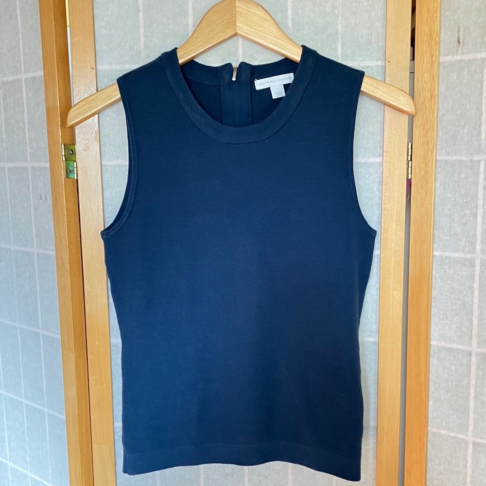 Sleeveless Sweater Zipper Back, Size Small